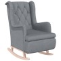 Sillón con patas mecedoras y taburete de tela gris claro en Sillones | Comprar online en Foru.es