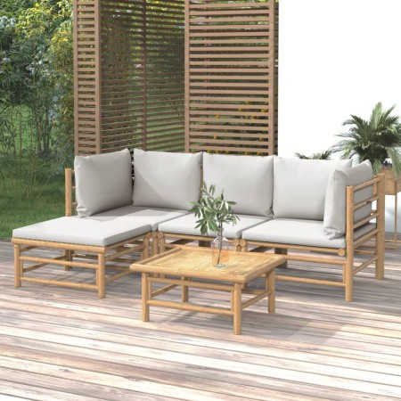 Set de muebles de jardín 5 piezas bambú y cojines gris claro en Conjuntos de jardín | Comprar online en Foru.es