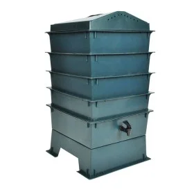 Criadero de gusanos de 4 bandejas 42x42x60 cm de vidaXL, Accesorios de jardinería - Ref: Foro24-40585, Precio: 102,83 €, Desc...