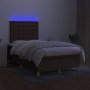 Cama box spring con colchón y LED tela marrón oscuro 120x200 cm de , Camas y somieres - Ref: Foro24-3135744, Precio: 403,85 €...