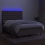 Cama box spring colchón y luces LED tela gris taupe 140x190 cm de , Camas y somieres - Ref: Foro24-3135193, Precio: 501,50 €,...