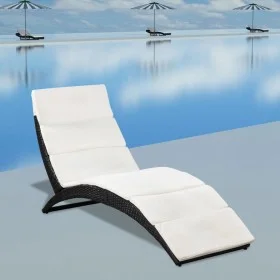Folding sun lounger with black synthetic rattan cushion by vidaXL, Loungers - Ref: Foro24-41809, Price: 116,78 €, Discount: %