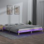 Estructura de cama con LED madera maciza gris 135x190 cm de , Camas y somieres - Ref: Foro24-820646, Precio: 126,42 €, Descue...