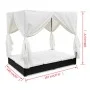 Tumbona con cortinas de ratán sintético negro de vidaXL, Camas para exteriores - Ref: Foro24-42948, Precio: 507,23 €, Descuen...