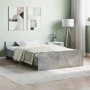 Estructura de cama con cabecero piecero gris hormigón 120x190cm de , Camas y somieres - Ref: Foro24-3203778, Precio: 111,95 €...