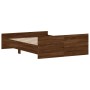 Estructura de cama con cabecero piecero roble marrón 135x190cm de , Camas y somieres - Ref: Foro24-3203795, Precio: 139,43 €,...