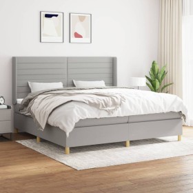 Cama box spring con colchón tela gris claro 200x200 cm de , Camas y somieres - Ref: Foro24-3132097, Precio: 625,57 €, Descuen...