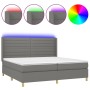 Cama box spring colchón y luces LED tela gris claro 200x200 cm de , Camas y somieres - Ref: Foro24-3138982, Precio: 645,98 €,...