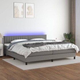 Cama box spring colchón y luces LED tela gris claro 200x200 cm de , Camas y somieres - Ref: Foro24-3133342, Precio: 573,07 €,...
