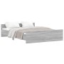 Estructura de cama con cabecero piecero gris Sonoma 140x200 cm de , Camas y somieres - Ref: Foro24-3203752, Precio: 129,32 €,...