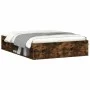 Estructura de cama de matrimonio roble ahumado 135x190 cm de vidaXL, Camas y somieres - Ref: Foro24-3203912, Precio: 136,38 €...