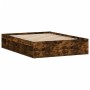 Estructura de cama de matrimonio roble ahumado 135x190 cm de vidaXL, Camas y somieres - Ref: Foro24-3203912, Precio: 139,04 €...
