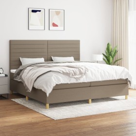 Cama box spring con colchón tela gris taupe 200x200 cm de , Camas y somieres - Ref: Foro24-3142445, Precio: 722,70 €, Descuen...