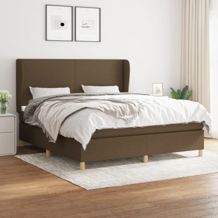 Cama box spring con colchón tela marrón oscuro 180x200 cm de , Camas y somieres - Ref: Foro24-3128384, Precio: 609,57 €, Desc...