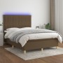 Cama box spring colchón luces LED tela marrón oscuro 140x200cm de , Camas y somieres - Ref: Foro24-3135600, Precio: 499,21 €,...
