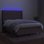 Cama box spring colchón y luces LED tela gris taupe 140x200 cm de , Camas y somieres - Ref: Foro24-3138481, Precio: 557,68 €,...