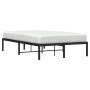 Estructura de cama de metal negro 120x200 cm de , Camas y somieres - Ref: Foro24-373653, Precio: 103,46 €, Descuento: %