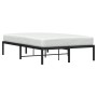 Estructura de cama de metal negro 120x190 cm de , Camas y somieres - Ref: Foro24-373652, Precio: 90,94 €, Descuento: %
