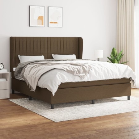 Cama box spring con colchón tela marrón oscuro 180x200 cm de , Camas y somieres - Ref: Foro24-3128144, Precio: 625,57 €, Desc...
