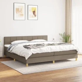 Cama box spring con colchón tela gris taupe 200x200 cm de , Camas y somieres - Ref: Foro24-3140645, Precio: 658,74 €, Descuen...