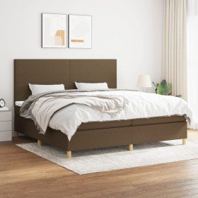 Cama box spring con colchón tela marrón oscuro 200x200 cm de , Camas y somieres - Ref: Foro24-3142204, Precio: 653,97 €, Desc...