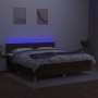 Cama box spring con colchón LED tela marrón oscuro 160x200 cm de , Camas y somieres - Ref: Foro24-3133648, Precio: 471,05 €, ...