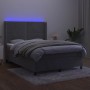 Cama box spring colchón y LED terciopelo gris claro 140x200 cm de , Camas y somieres - Ref: Foro24-3139505, Precio: 483,35 €,...