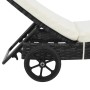 Tumbona con ruedas y cojín ratán sintético negro de vidaXL, Tumbonas - Ref: Foro24-44454, Precio: 168,12 €, Descuento: %