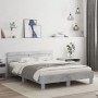 Cama con cabecero madera de ingeniería gris hormigón 140x190 cm de , Camas y somieres - Ref: Foro24-3207437, Precio: 159,37 €...
