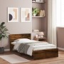 Cama con cabecero madera de ingeniería roble ahumado 100x200 cm de , Camas y somieres - Ref: Foro24-838621, Precio: 197,46 €,...