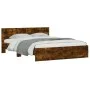 Estructura de cama con cabecero roble ahumado 140x190 cm de , Camas y somieres - Ref: Foro24-3207501, Precio: 152,71 €, Descu...