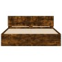 Estructura de cama con cabecero roble ahumado 140x190 cm de , Camas y somieres - Ref: Foro24-3207501, Precio: 155,04 €, Descu...