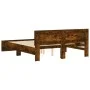 Estructura de cama con cabecero roble ahumado 140x190 cm de , Camas y somieres - Ref: Foro24-3207501, Precio: 152,71 €, Descu...