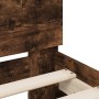Cama con cabecero madera de ingeniería roble ahumado 200x200 cm de , Camas y somieres - Ref: Foro24-3207396, Precio: 160,00 €...