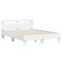 Estructura cama con cabecero madera ingeniería blanco 120x200cm de , Camas y somieres - Ref: Foro24-3207427, Precio: 126,45 €...