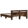 Cama con cabecero madera de ingeniería roble ahumado 140x190 cm de , Camas y somieres - Ref: Foro24-3207438, Precio: 159,37 €...