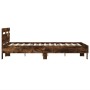 Cama con cabecero madera de ingeniería roble ahumado 135x190 cm de , Camas y somieres - Ref: Foro24-3207445, Precio: 136,49 €...