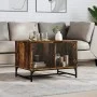 Mesa de centro puertas de vidrio roble ahumado 68,5x50x50 cm de , Mesas de centro - Ref: Foro24-836543, Precio: 47,92 €, Desc...
