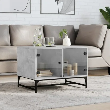 Mesa de centro puertas de vidrio gris hormigón 68,5x50x50 cm de , Mesas de centro - Ref: Foro24-836542, Precio: 47,92 €, Desc...