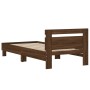 Cama con cabecero madera de ingeniería marrón roble 75x190 cm de , Camas y somieres - Ref: Foro24-838574, Precio: 78,37 €, De...