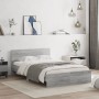 Estructura de cama con cabecero gris Sonoma 135x190 cm de , Camas y somieres - Ref: Foro24-3207509, Precio: 171,76 €, Descuen...