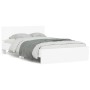 Estructura de cama con cabecero blanca 135x190 cm de , Camas y somieres - Ref: Foro24-3207504, Precio: 167,95 €, Descuento: %