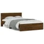 Estructura de cama con cabecero marrón roble 135x190 cm de , Camas y somieres - Ref: Foro24-3207510, Precio: 165,87 €, Descue...