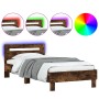 Estructura de cama cabecero luces LED roble ahumado 100x200 cm de , Camas y somieres - Ref: Foro24-838712, Precio: 118,99 €, ...