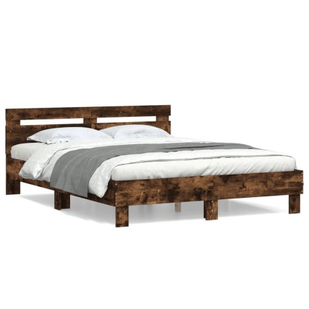 Cama con cabecero madera de ingeniería roble ahumado 140x200 cm de , Camas y somieres - Ref: Foro24-3207424, Precio: 142,74 €...