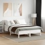 Estructura de cama con cabecero madera pino blanco 135x190 cm de , Camas y somieres - Ref: Foro24-842667, Precio: 124,87 €, D...