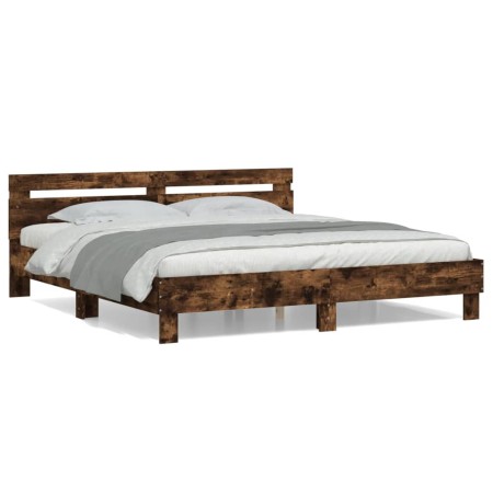 Cama con cabecero madera de ingeniería roble ahumado 180x200 cm de , Camas y somieres - Ref: Foro24-3207403, Precio: 192,40 €...