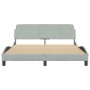 Estructura de cama con cabecero terciopelo gris claro 160x200cm de , Camas y somieres - Ref: Foro24-373212, Precio: 166,98 €,...