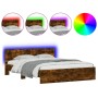 Estructura de cama cabecero y luces LED roble ahumado 160x200cm de , Camas y somieres - Ref: Foro24-3207599, Precio: 186,44 €...