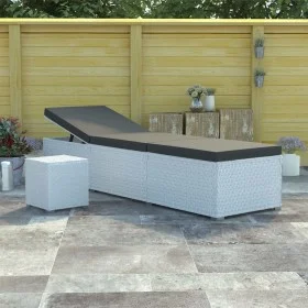 Gartenliege mit Kissen und weißem Tisch aus synthetischem Rattan von vidaXL, Liegen - Ref: Foro24-46229, Preis: 158,53 €, Rab...